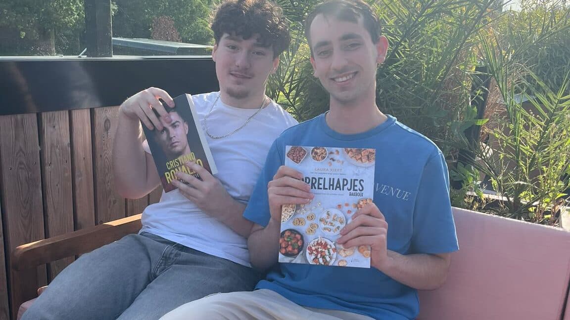 Daan en Marten tijdens het golfuitje bij Chi Chi
